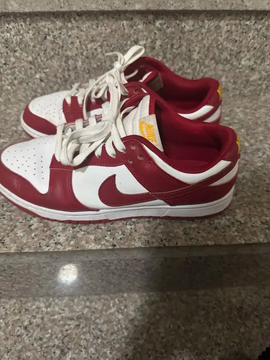 NIKE ナイキ ロー