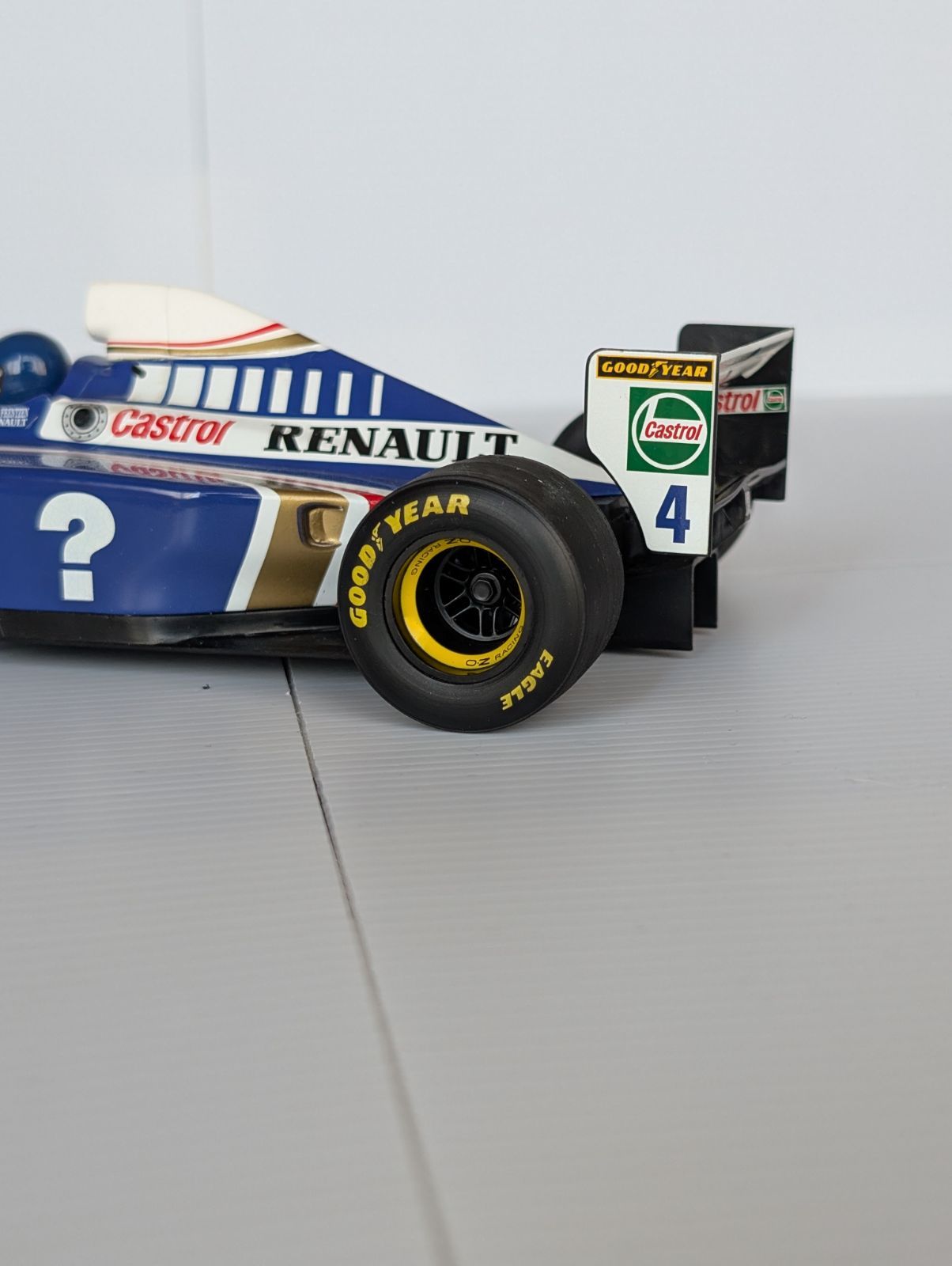 初優勝マシン 1/18 ミニチャンプス ウィリアムズFW19 ハインツ