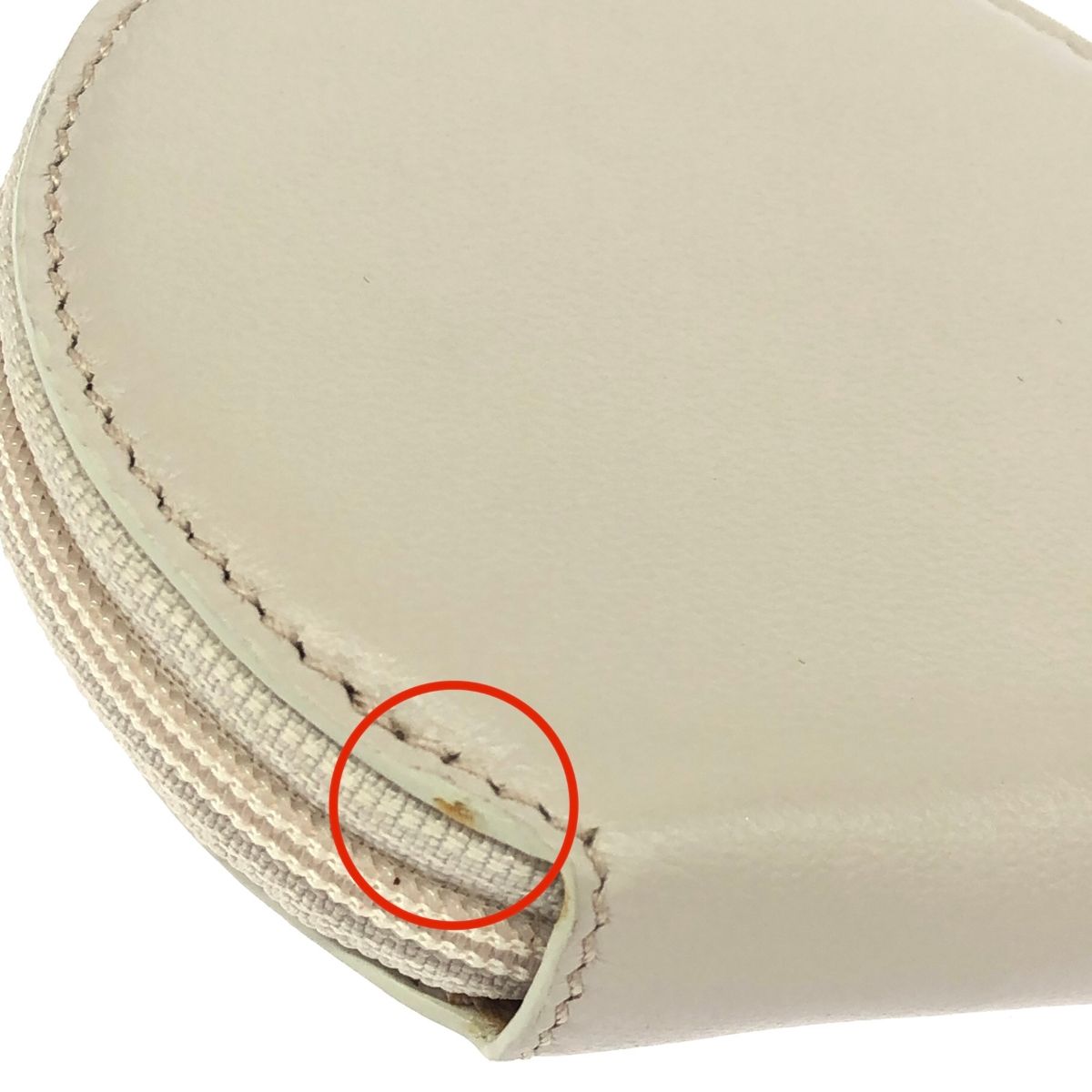 美品 Salvatore Ferragamo サルヴァトーレフェラガモ ヴァラ コイン 