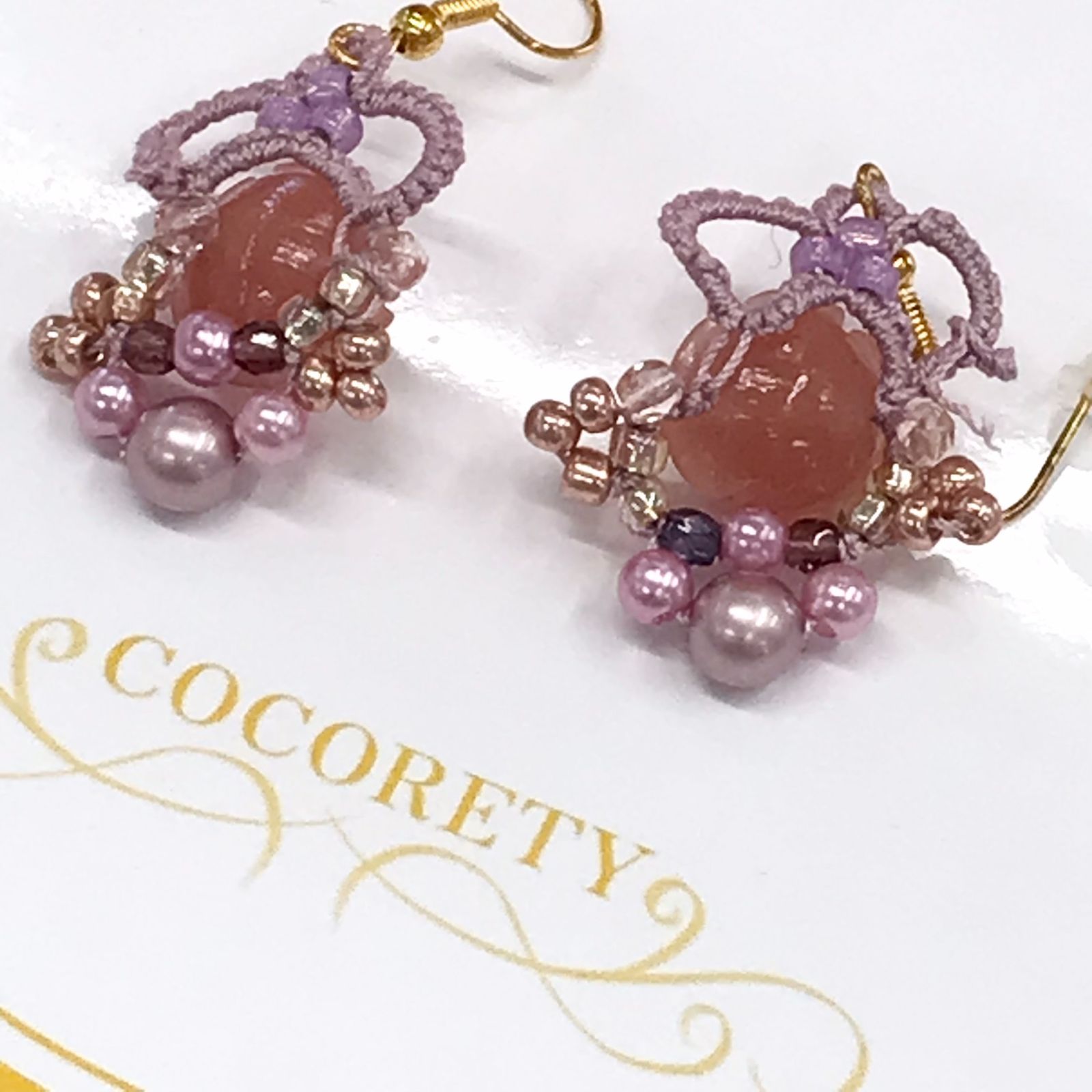福祉施設制作】杏樹作 ピアス 「バラとレースのピアス（サーモンピンク 
