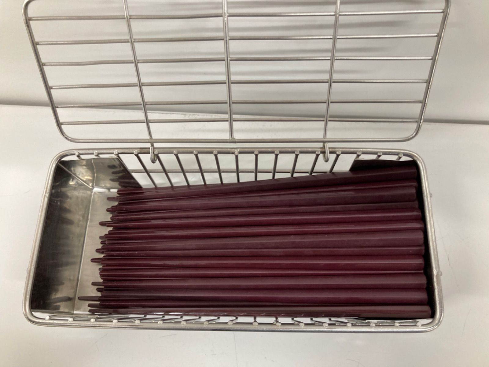 【学校給食　プラスチック製はし39膳　ステンレスケース付き】