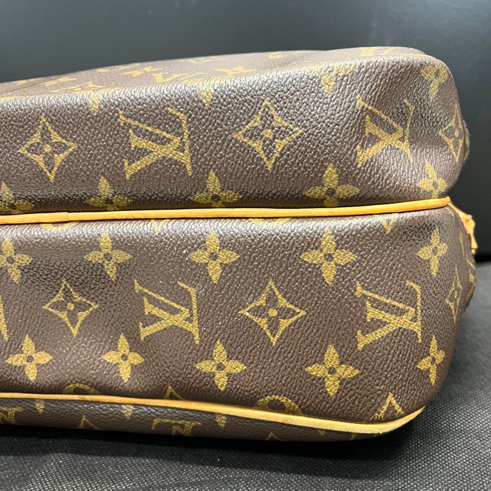 売り切り】LOUIS VUITTON ルイヴィトン モノグラム リポーターPM