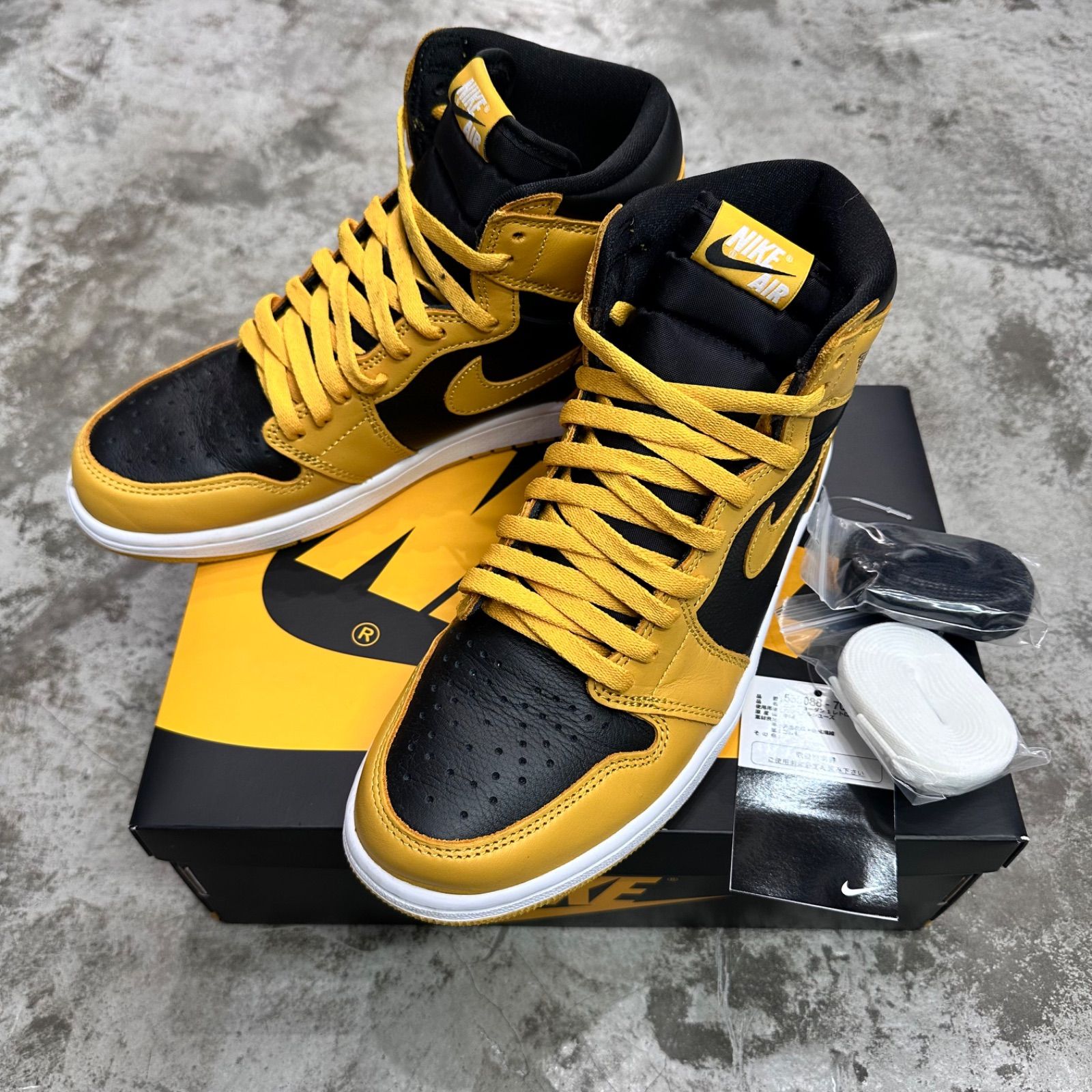 NIKE AIR JORDAN 1 RETRO HIGH OG POLLEN / WHITE-BLACK エア