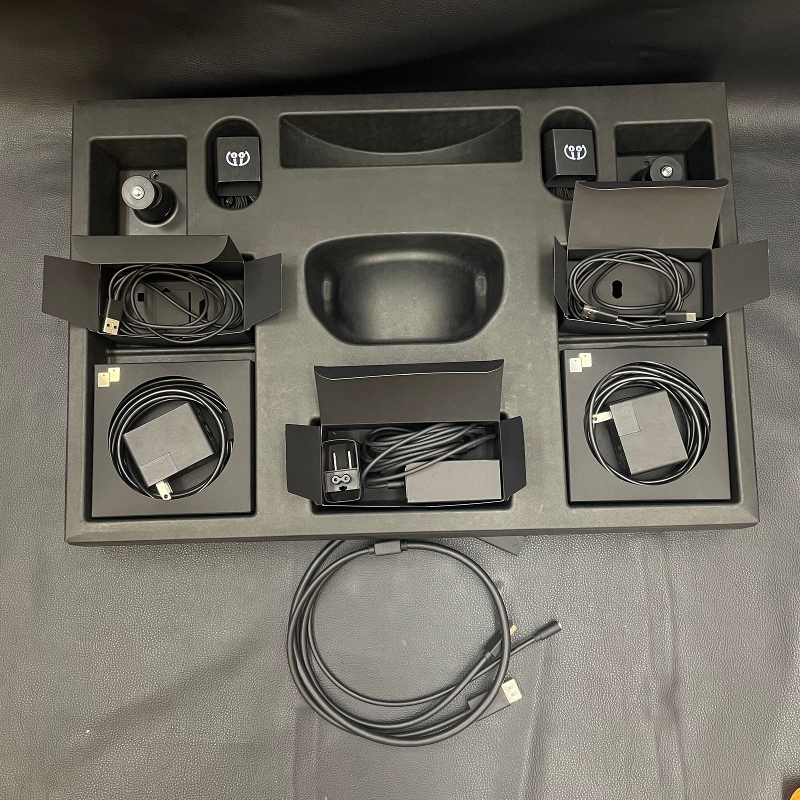 中古】 ☆美品☆ VALVE INDEX VR キット ヘッドセット バルブ 
