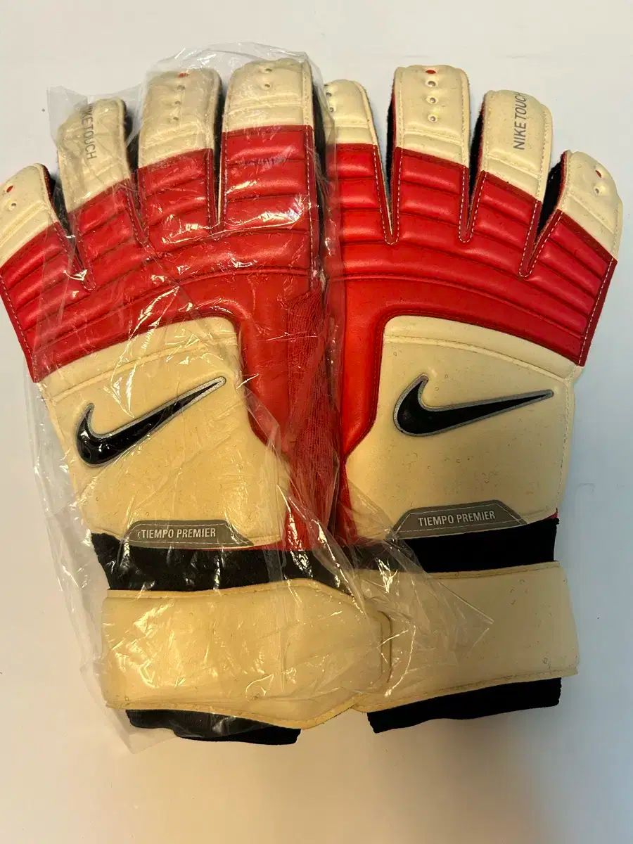 NIKE ナイキ Tiempo Premier ゴールキーパー 手袋