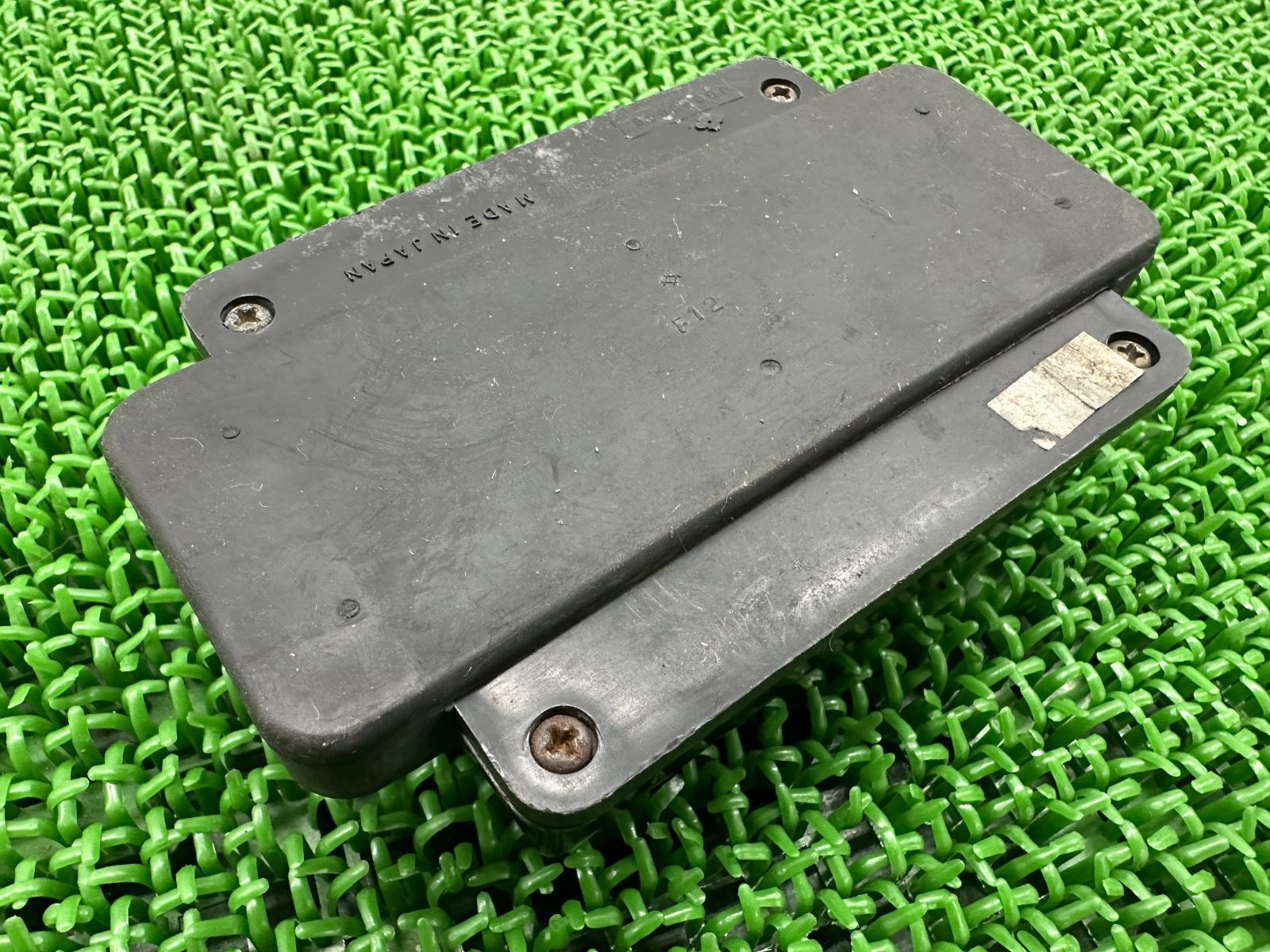 ZZ-R1100 ヒューズボックス 26021-1081 カワサキ 純正 中古