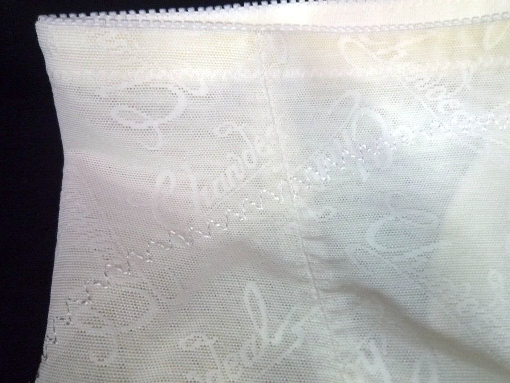 サイズ82 ホワイト