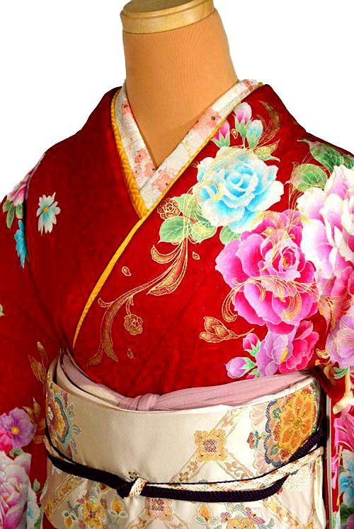 振袖 着物 送料無料 最高峰 赤 金彩 金彩網目模様 花柄 身丈174.5cm 裄丈67cm 正絹 成人式 T3650