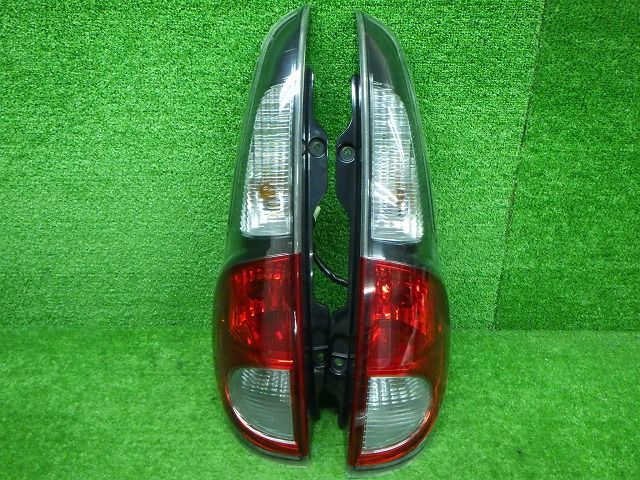 日産 MG33S モコ テールレンズ左右セット 220-59233 220702123