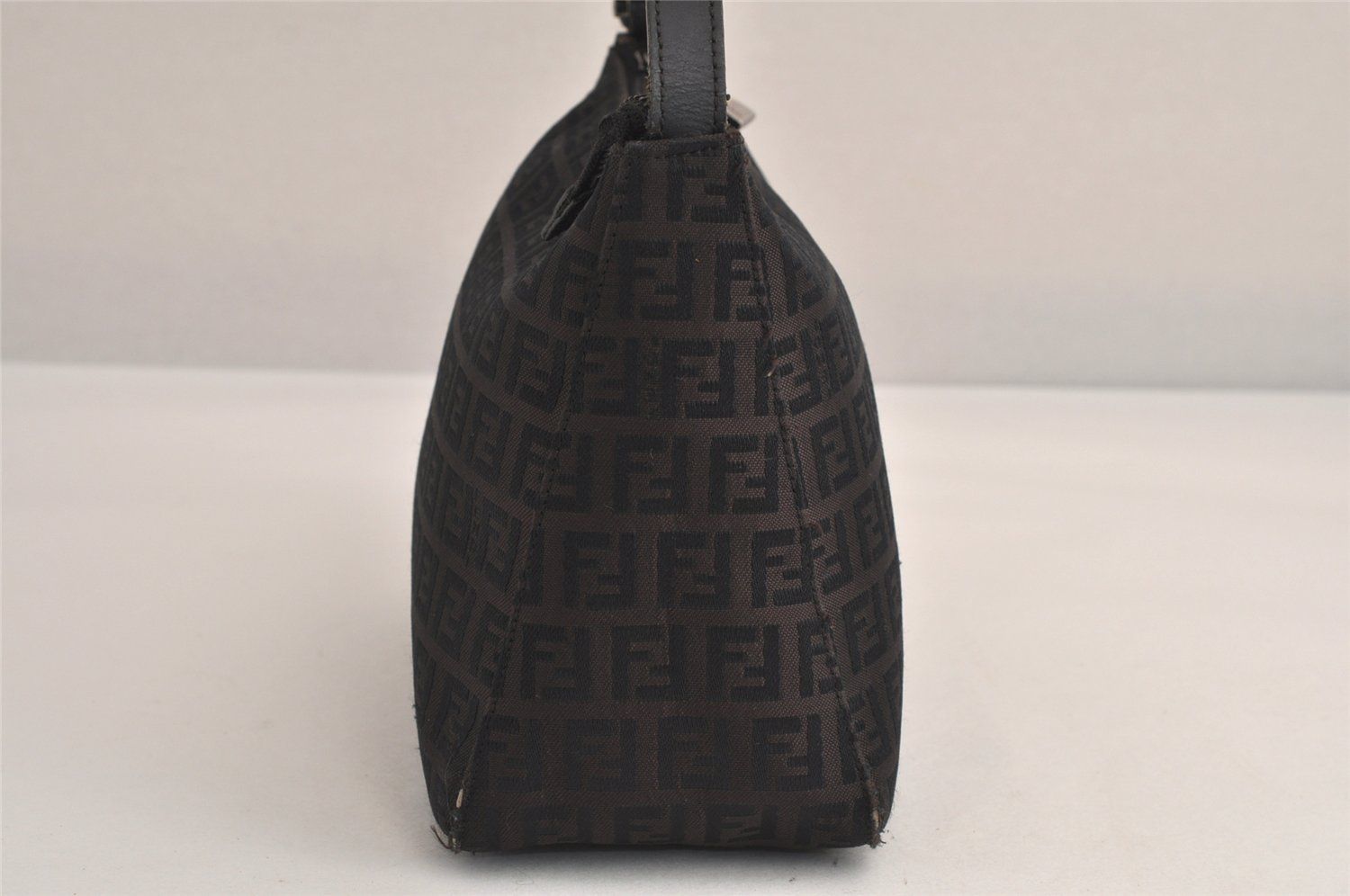 ハンドバッグ 財布
