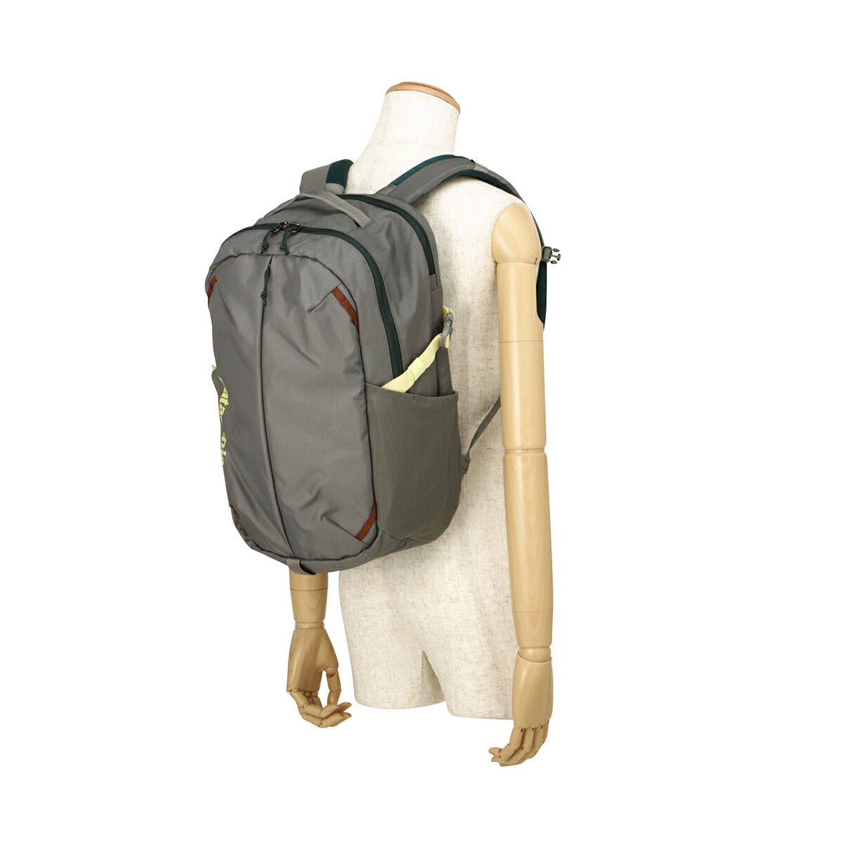 新品 パタゴニア PATAGONIA リュックサック 26L ノーブルグレー - メルカリ