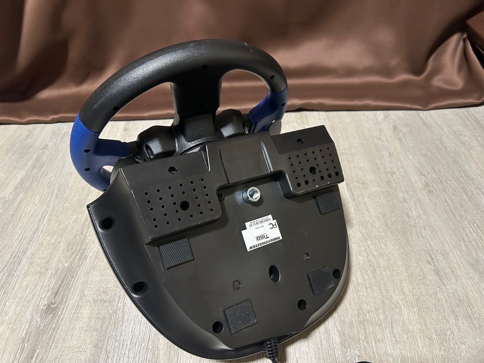 THRUSTMASTER