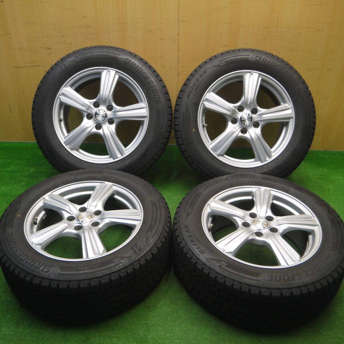 ☆送料込☆バリ溝☆ブリヂストン ブリザック DM-V3 225/65R17 4本 ブリザック 4本 スタッドレスタイヤ 225/65R17 102Q
