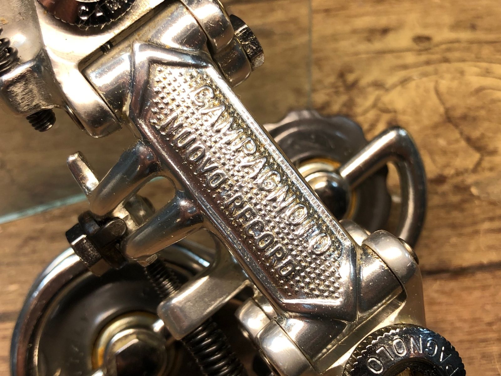 HQ945 カンパニョーロ CAMPAGNOLO ヌーボレコード NUOVO RECORD PAT82 リアディレイラー 箱入り プーリーに割れあり BRIGHTFACE_UK