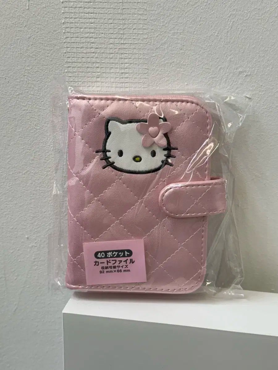 【雷市場（ポンジャン）商品韓国直送】 サンリオ ハローキティ(HELLO KITTY) キルト クオート トレカホルダー トレカケース
