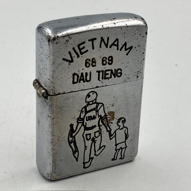 ジッポー ZIPPO ベトナムジッポー 1969年 人気の絵柄 兵士と子供