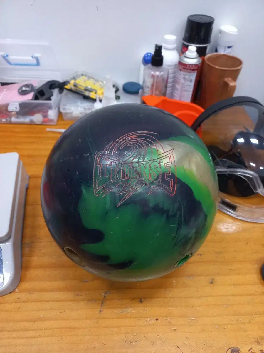 ボーリングボール 14p インテンス