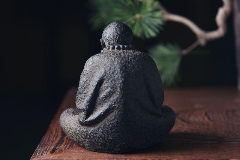 紫砂 彫刻 達磨 茶をかわいがる 禅意 茶室 茶台 装飾品 工芸品 置物 紫砂 彫刻 達磨 茶をかわいがる 禅意 茶室 茶台 装飾品 工芸品 置物