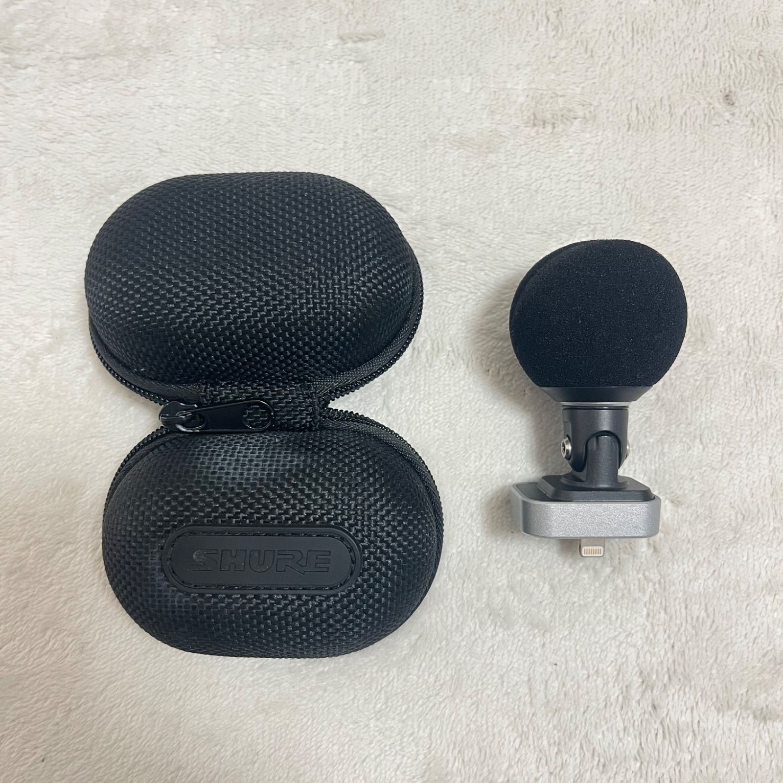 SHURE MV88 ライトニング コンデンサー マイクロフォン Amazon.com: Shure MV88 Digital Stereo Condenser Microphone