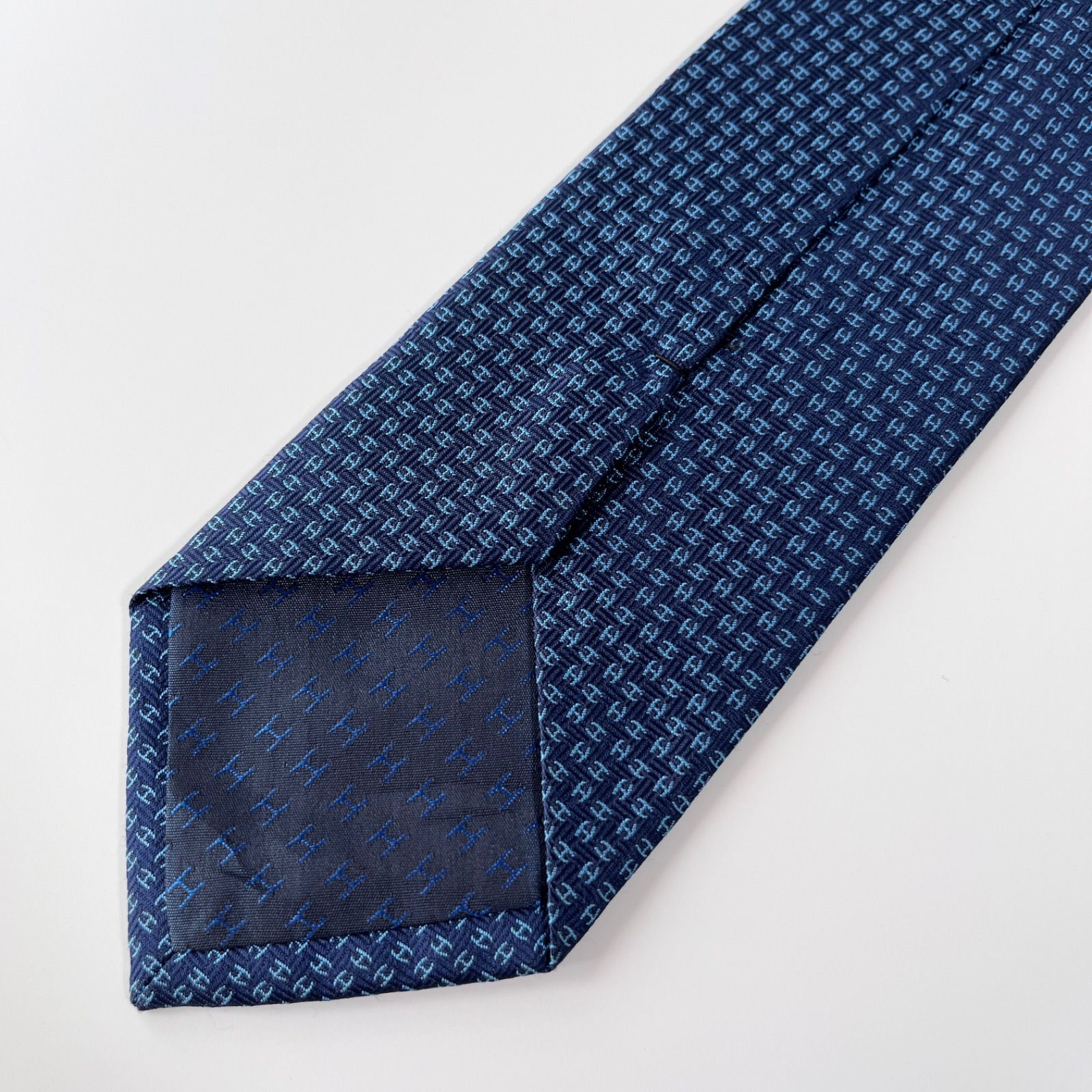 HERMES シルク ネクタイ （ネイビー） 未使用 エルメス HERMES ネイビー シルク ネクタイ - メルカリ