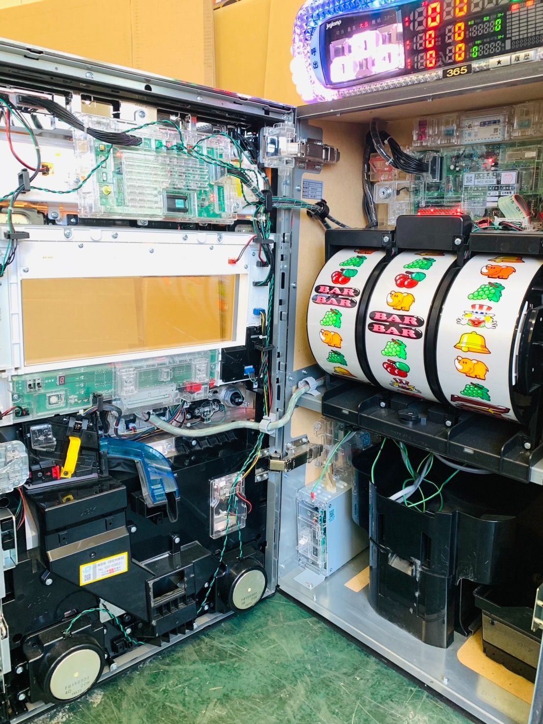 SアイムジャグラーEX-TP【6号機】 （データカウンター付属＆コイン不要機付） パチスロ