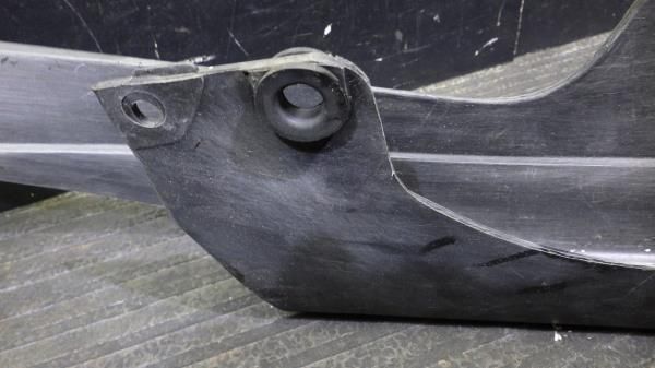 カワサキ ZZ-R1100 ZXT10D チェーンカバー 割れなし K86-69 STRIKER