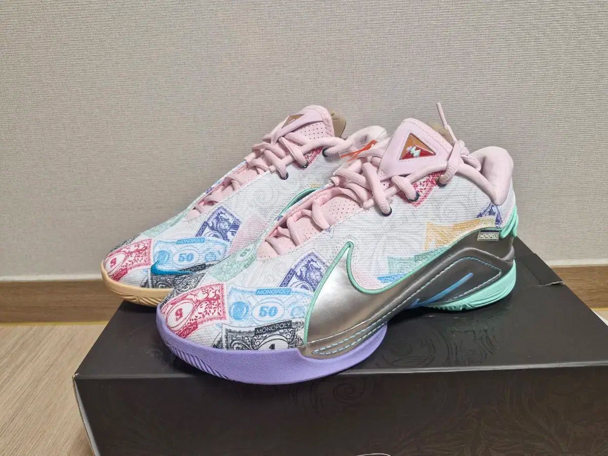 NIKE ナイキ レブロン 22 EP 通貨 275
