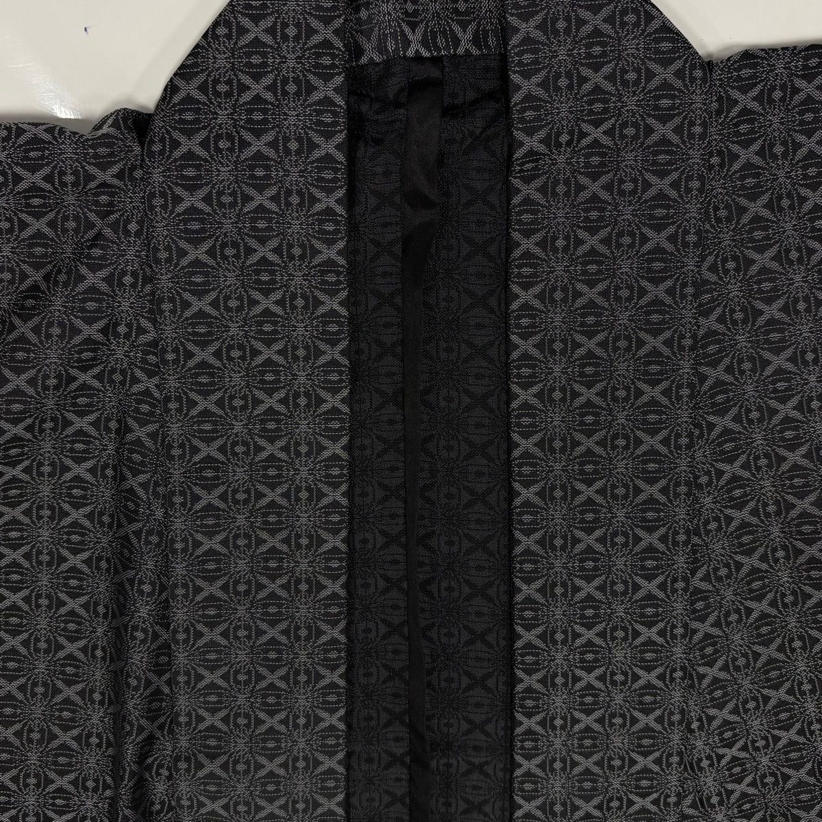  男着物 身丈144 cm 裄丈71 M 単衣 お召 七宝 幾何学模様 黒灰 正絹 着物 着物 浴衣