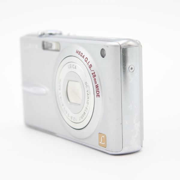 【動作確認済み】LUMIX DMC-FX30 デジタルカメラ シルバー 概要 デジタルカメラ DMC-FX30 | LUMIX（ルミックス） ミラー