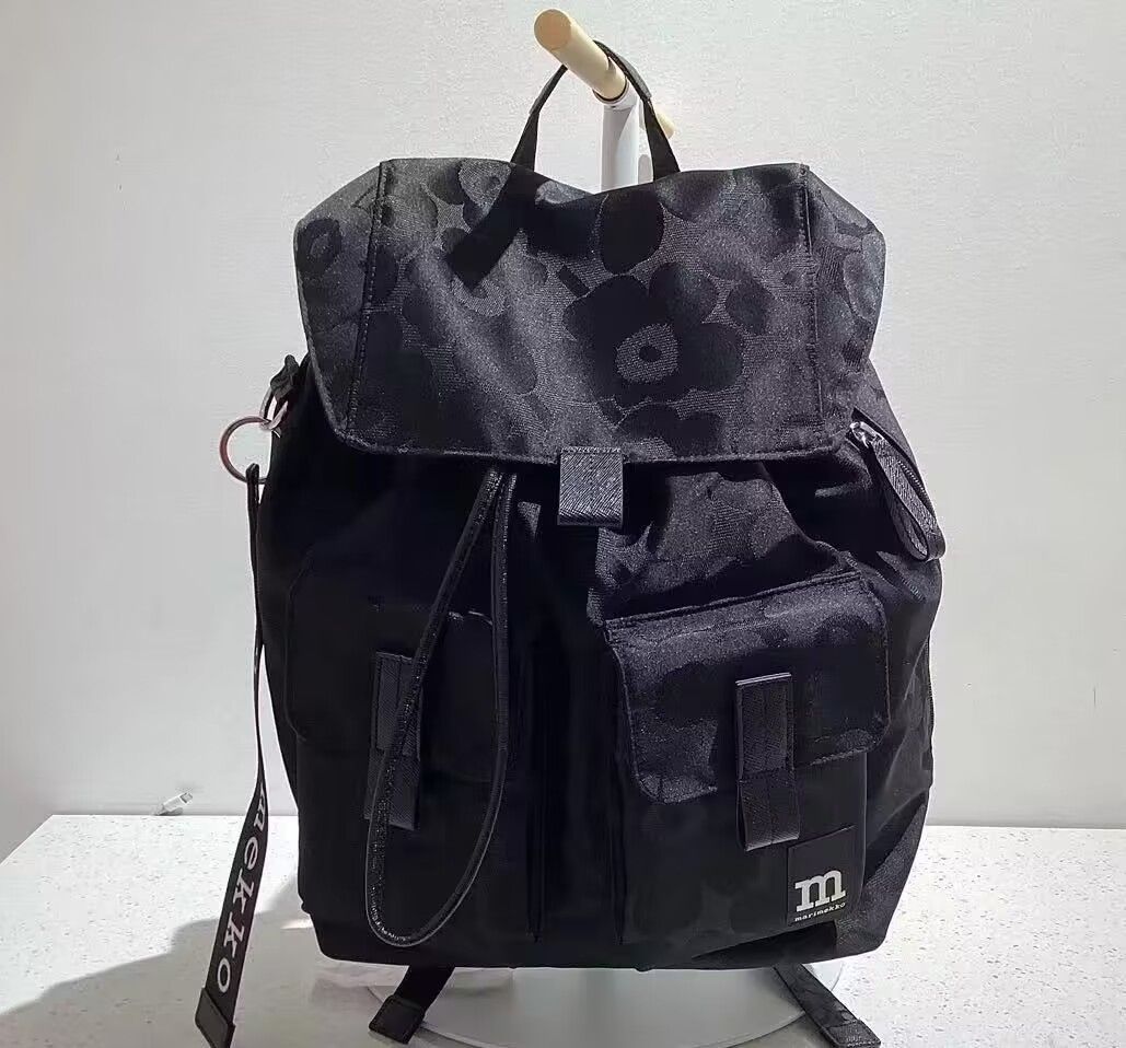 新品　マリメッコ Marimekko花柄 Lサイズ Everything Backpack Unikko  リュック バックパック 大きいサイズ