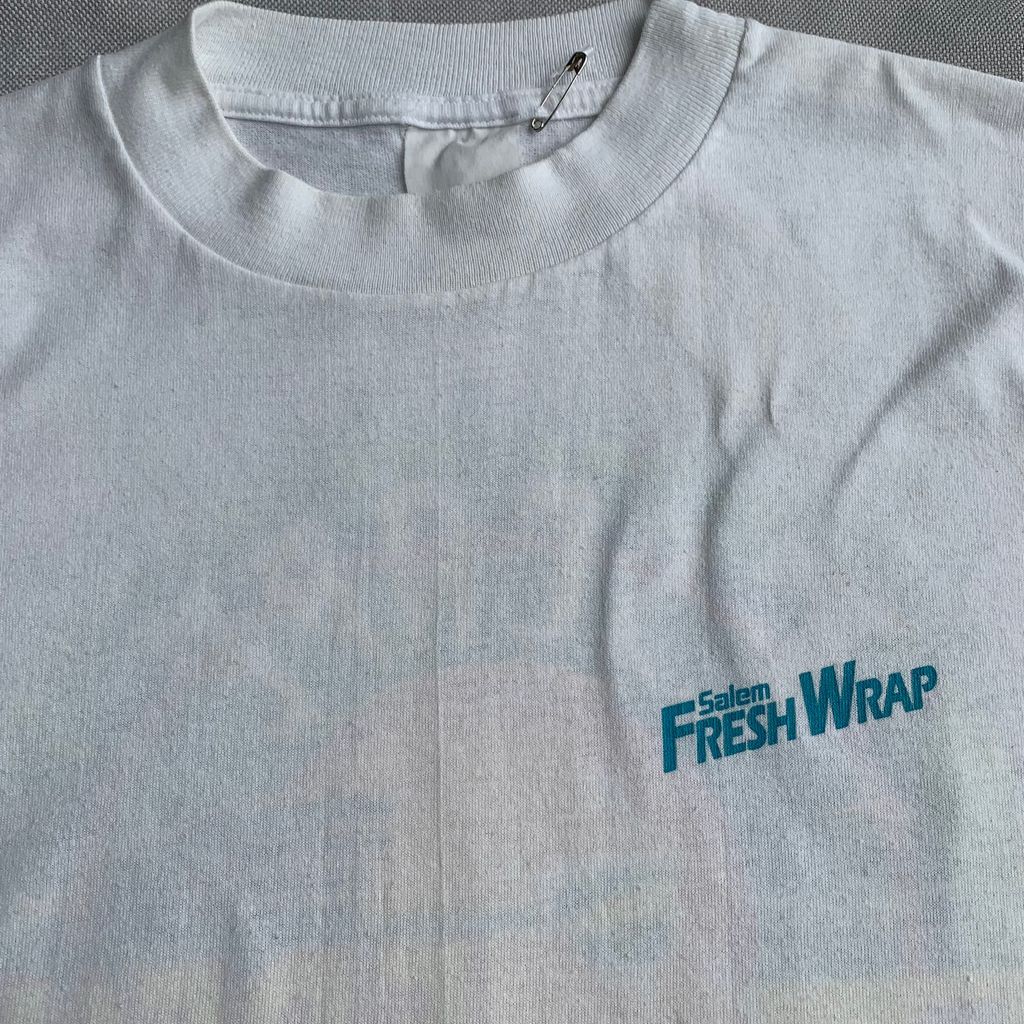 古着 Vintage 90s Salemセーラム Cigarettes Fresh Wrap Graphic 古着 Vintage 90s Salemセーラム Cigarettes Fresh Wrap Graphic