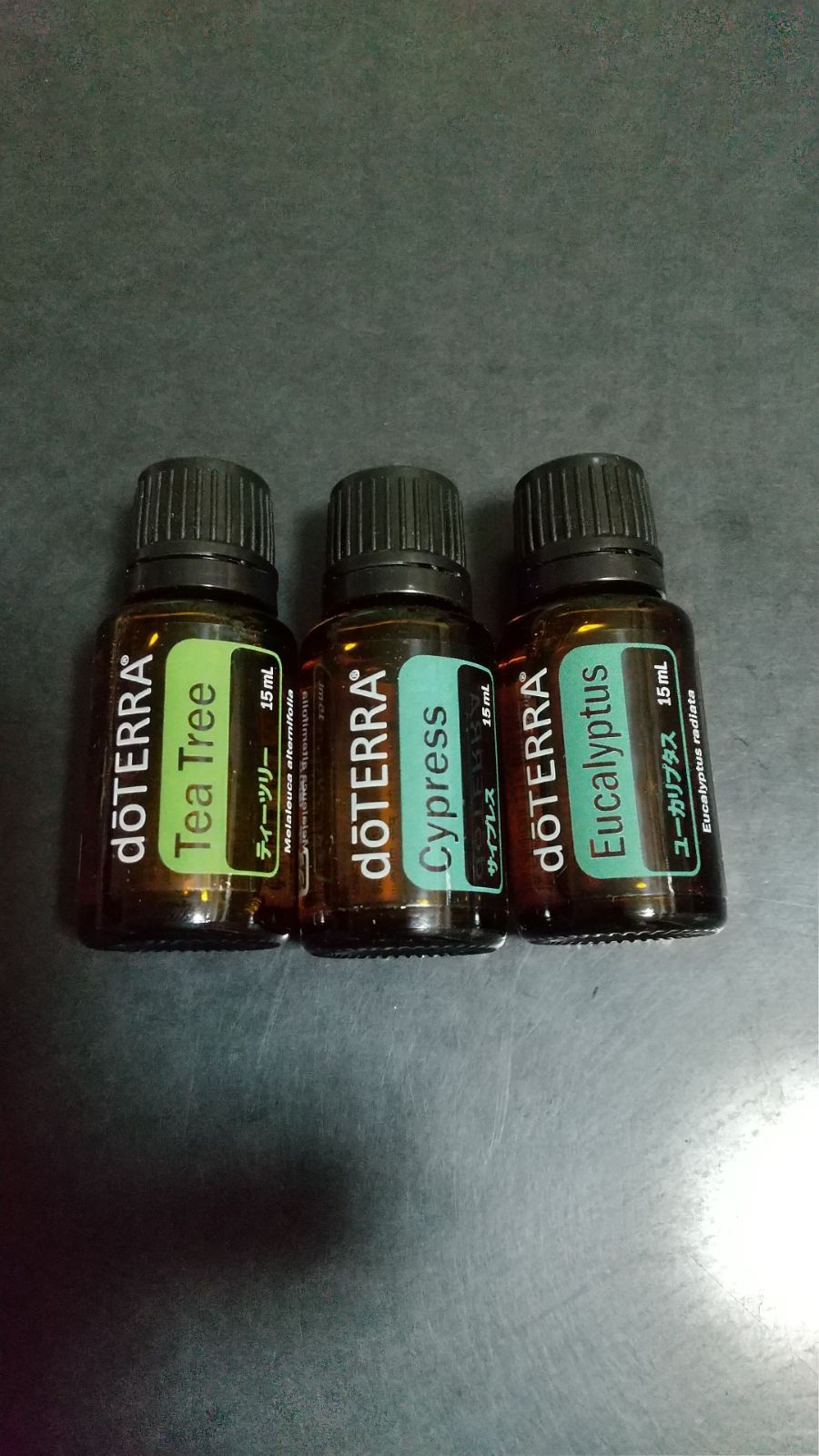 ドテラ セール中 エッセンシャルオイル ティーツリー サイプレス