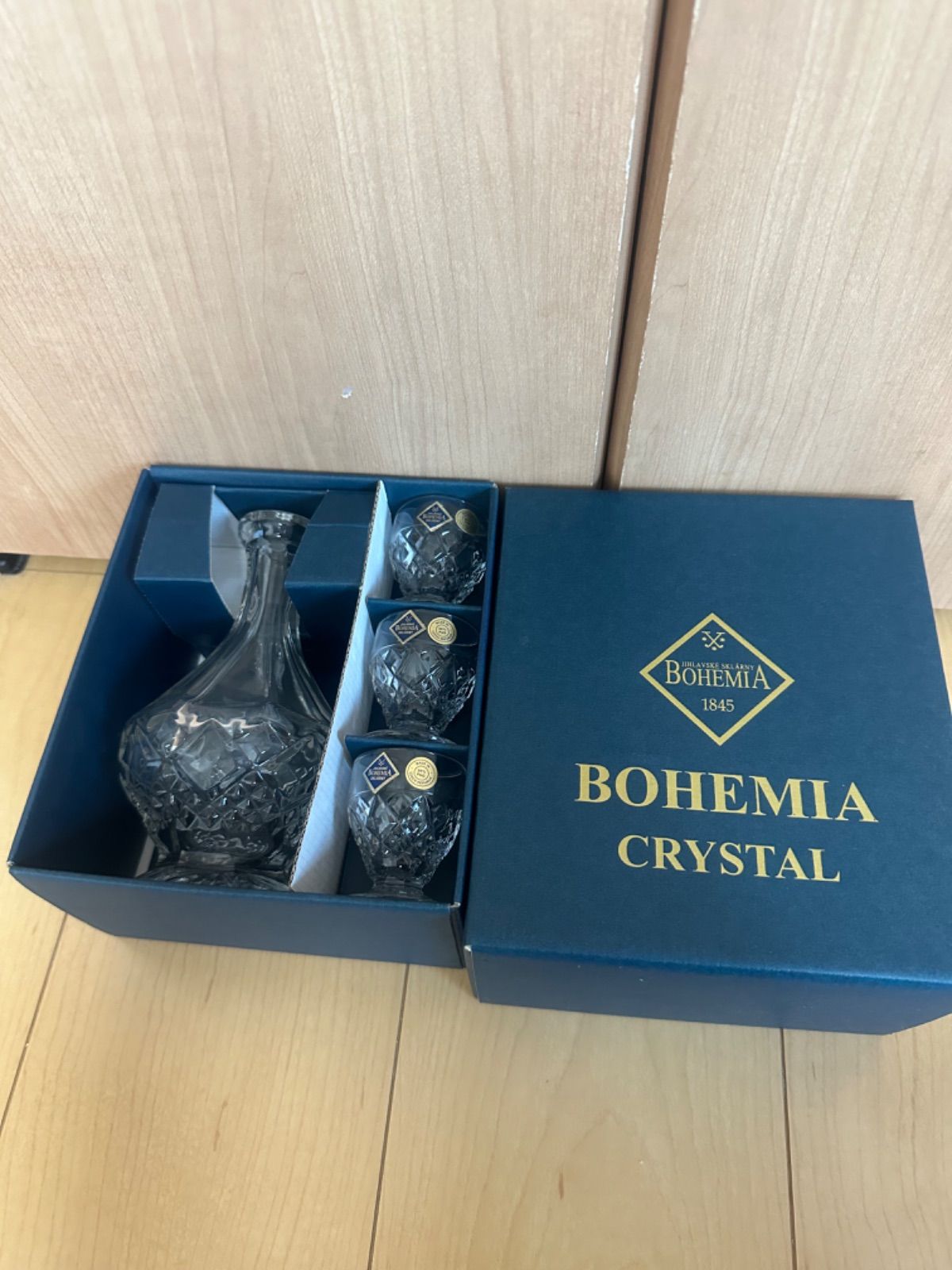 ボヘミア クリスタルグラス デキャンタ グラス