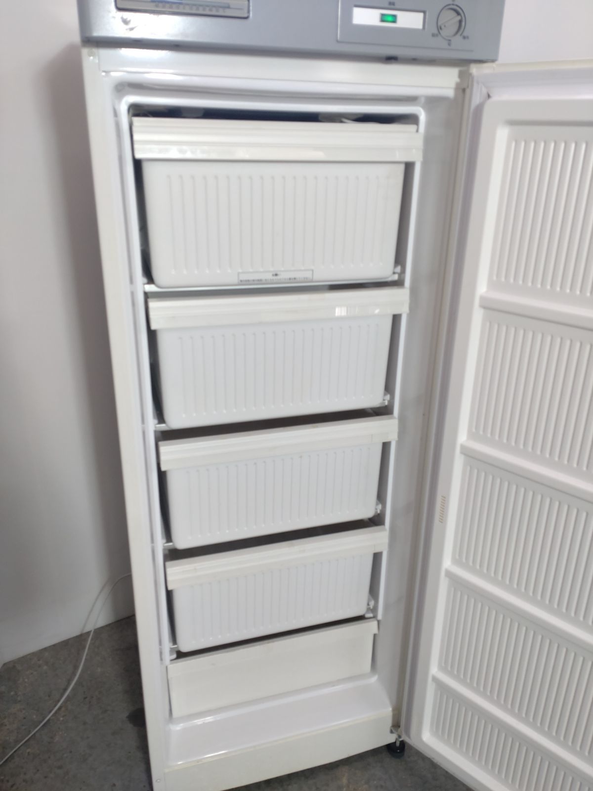 冷凍庫 ホワイト 冷凍ストッカー パナソニック 270リッター 大型業務用  