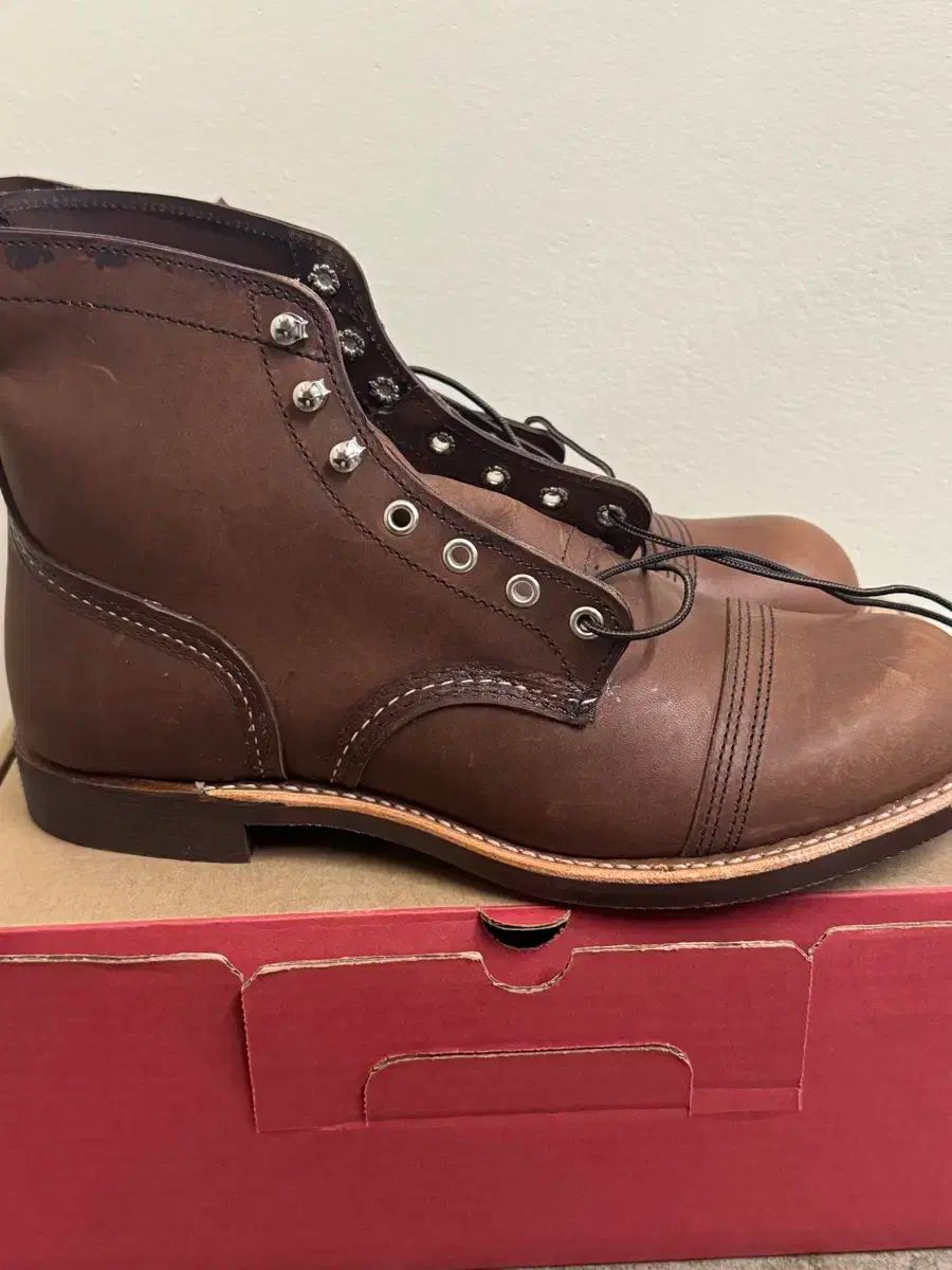 WING レッドウィング