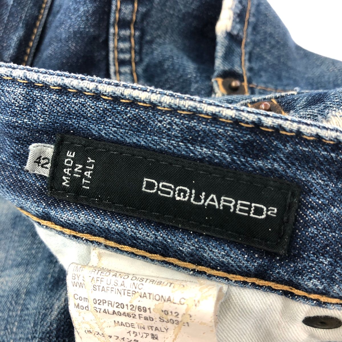 Dsquared2 ディースクエアード ピンバッチ付き ダメージ加工 デニム