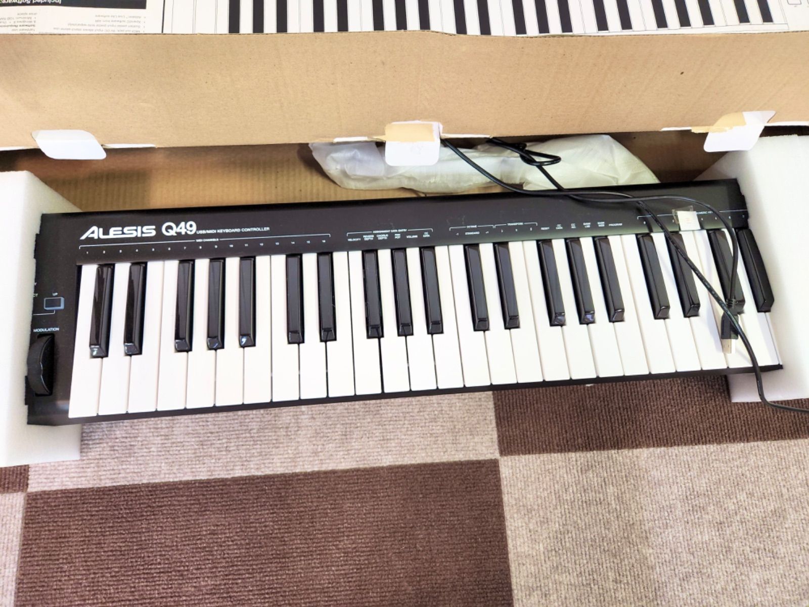 ALESIS MIDI キーボード 49鍵 ピアノ【中古品】 - DHDA MARKET SHOP