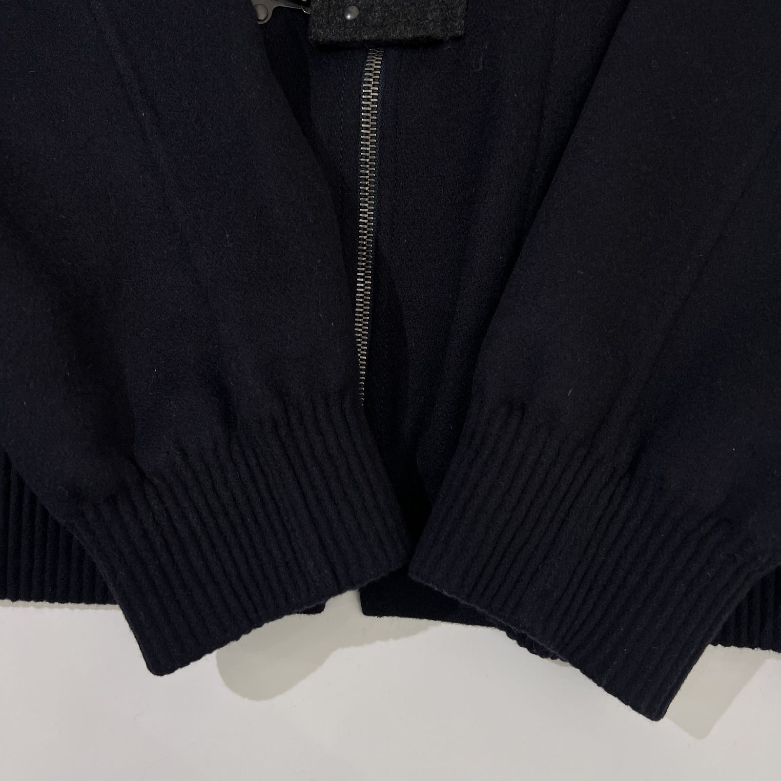 dunhill ダンヒル イタリア製 カシミヤ混 ジップアップ ウール dunhill ダンヒル イタリア製 カシミヤ混 ジップアップ ウール