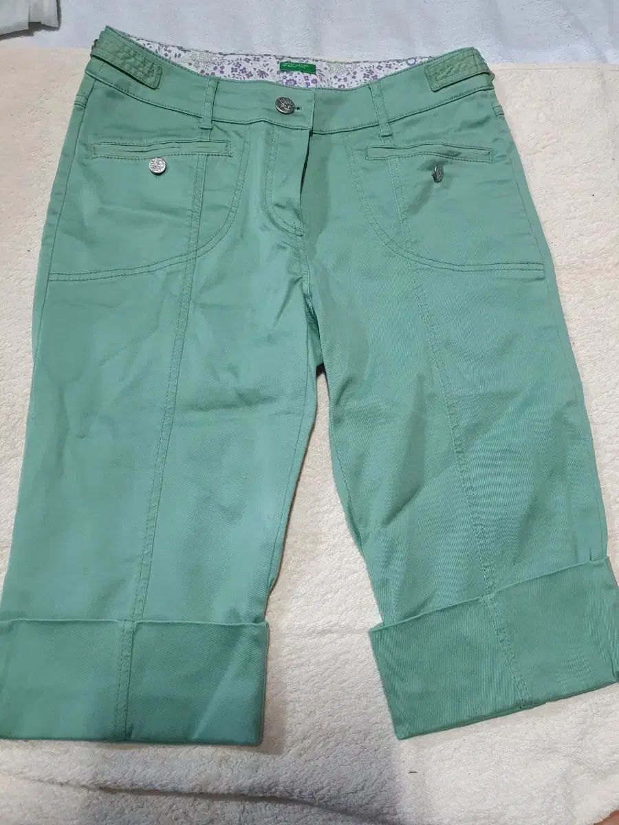 BENETTON ベネトン カプリ ズボン