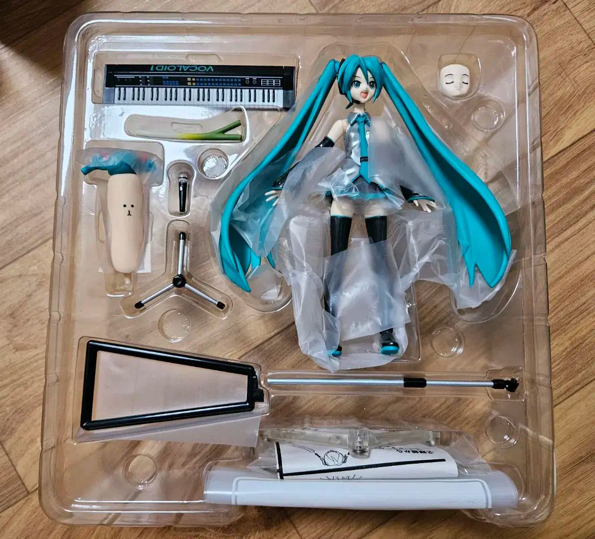 Figma(フィグマ) 初音 初音ミク ライブ ステージ ver - メルカリ