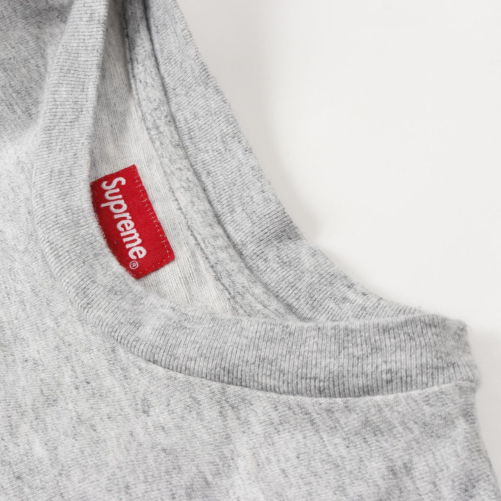 Supreme シュプリーム