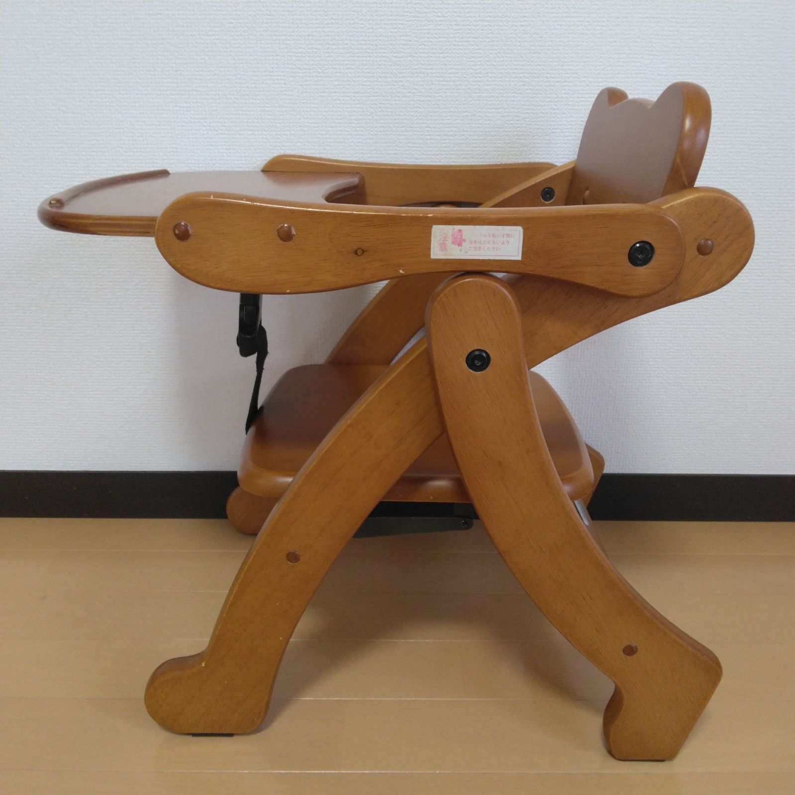 大和屋 aruku / アルク 木製ローチェア ベビーチェア　豆椅子　折りたたみ 大和屋 aruku ⁄ アルク 木製ローチェア ベビーチェア 豆椅子 ベビー