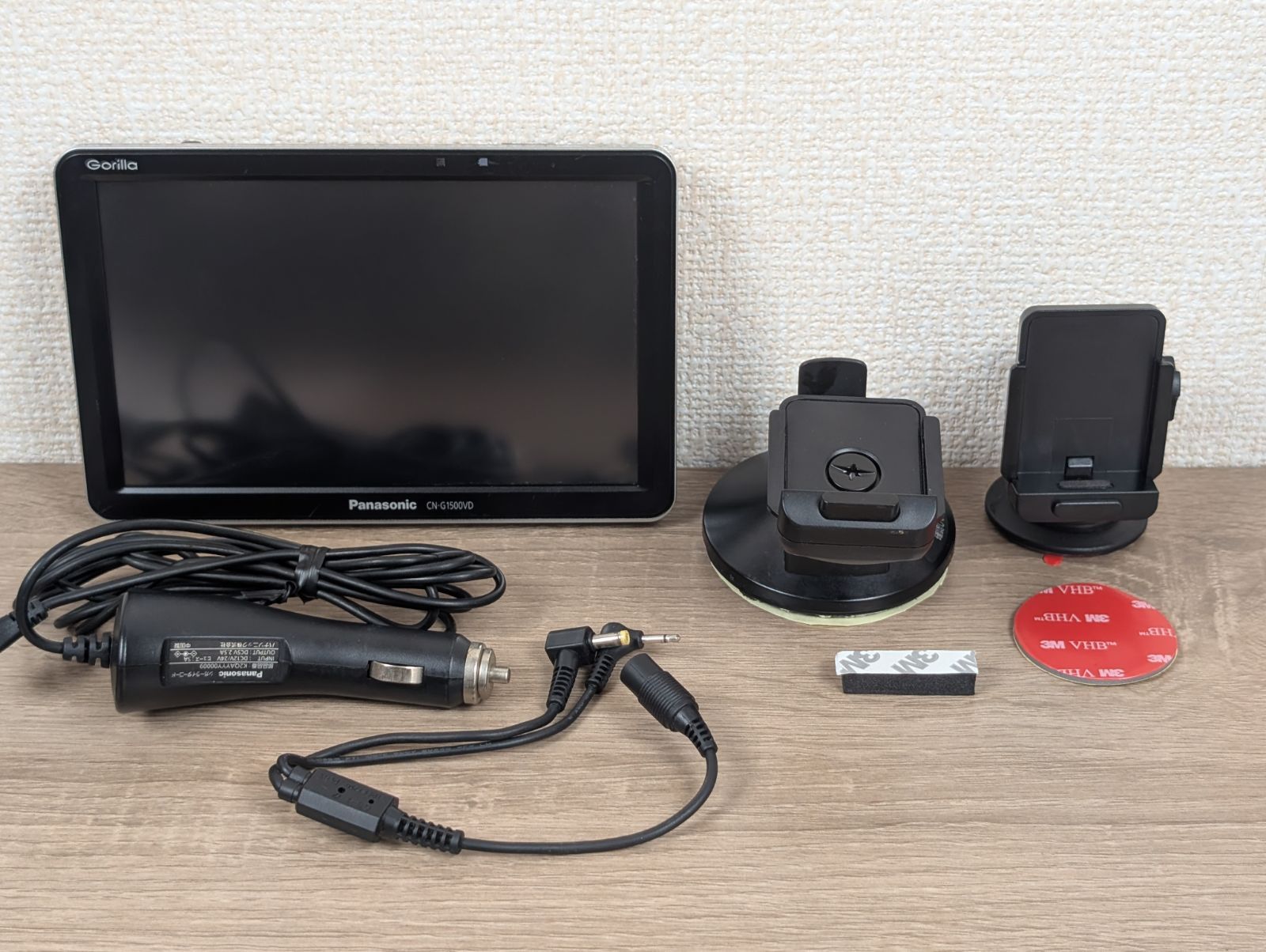 Panasonic Gorilla CN-G1500VD 7V型 ポータブルカーナビ VICS WIDE対応|ワンセグ内蔵 2021年地図収録 設置簡単 12V|24V車 OK