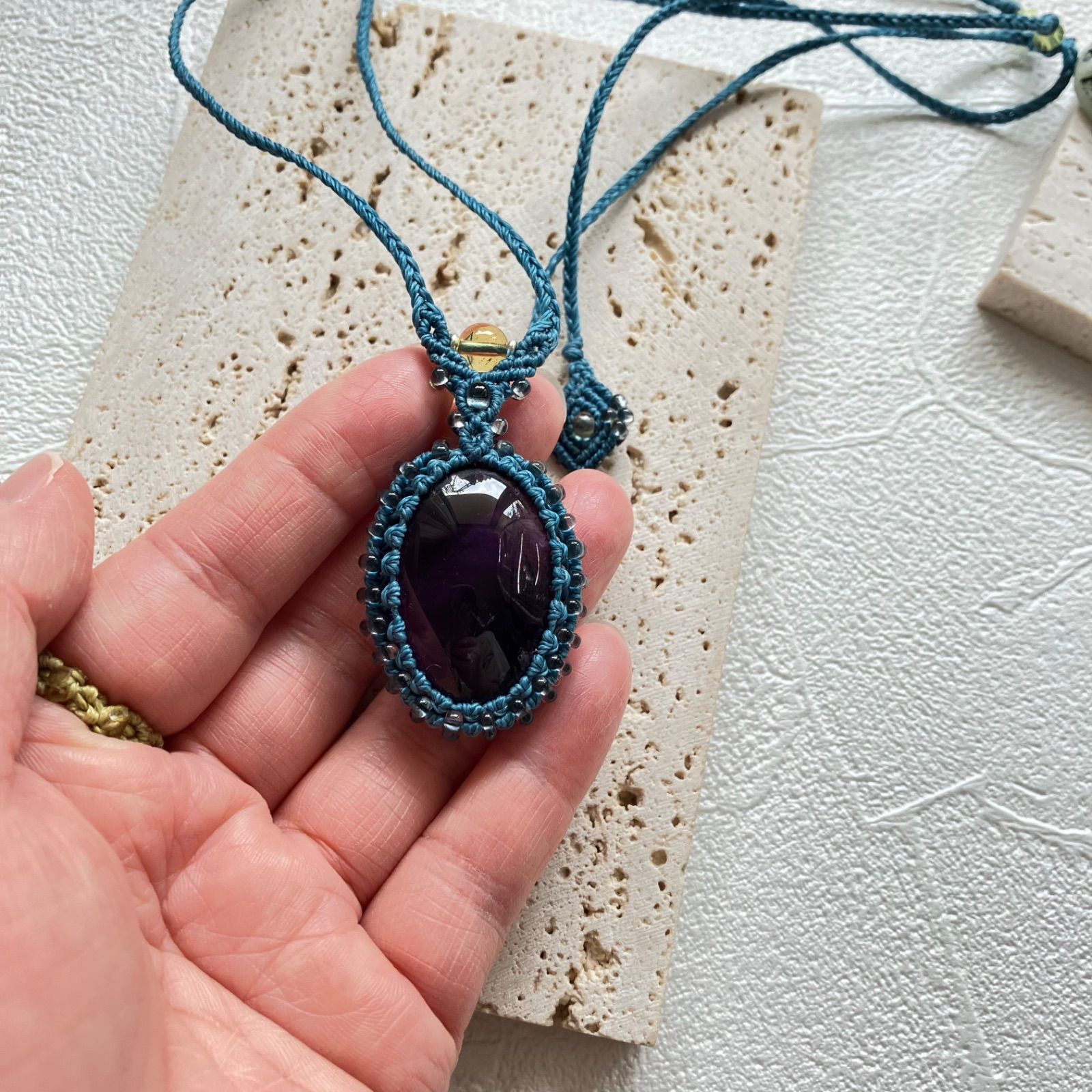 アメジストとシトリンのマクラメ編みネックレス ペンダント