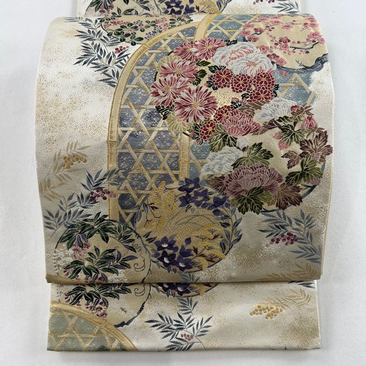 バイセル 着物 美品 名品 袋帯 銀色 鴛鴦文 光悦垣 流水文 螺鈿織 お太鼓柄 引き箔 正絹 ☆☆☆☆ 袋帯 名品 霞 箔 灰緑 六通 正絹 中古 : バイセル 楽天