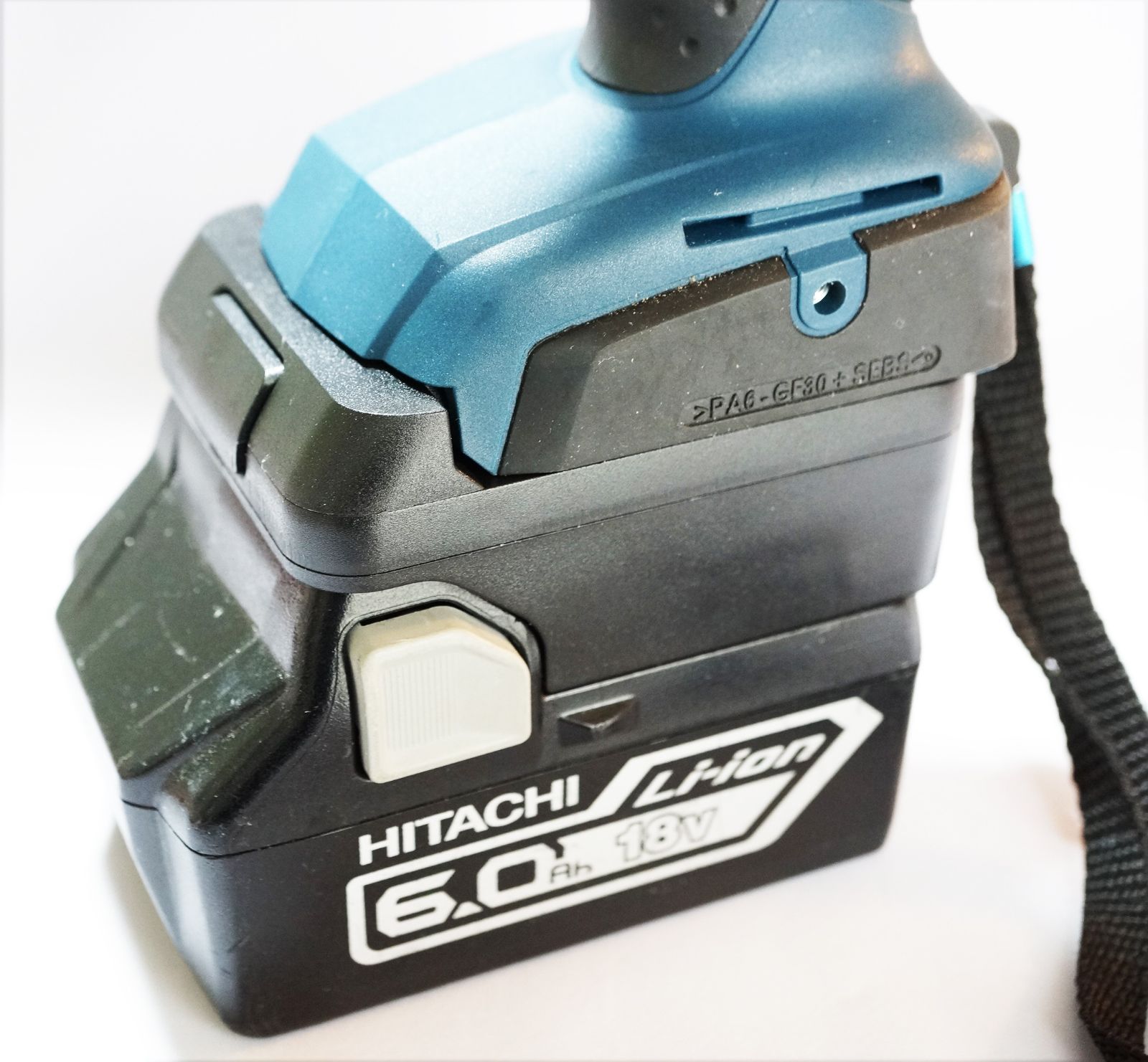⑯◇ボッシュ(BOSCH)の18Vドリルを日立(HIKOKI)の電池変換アダプター 