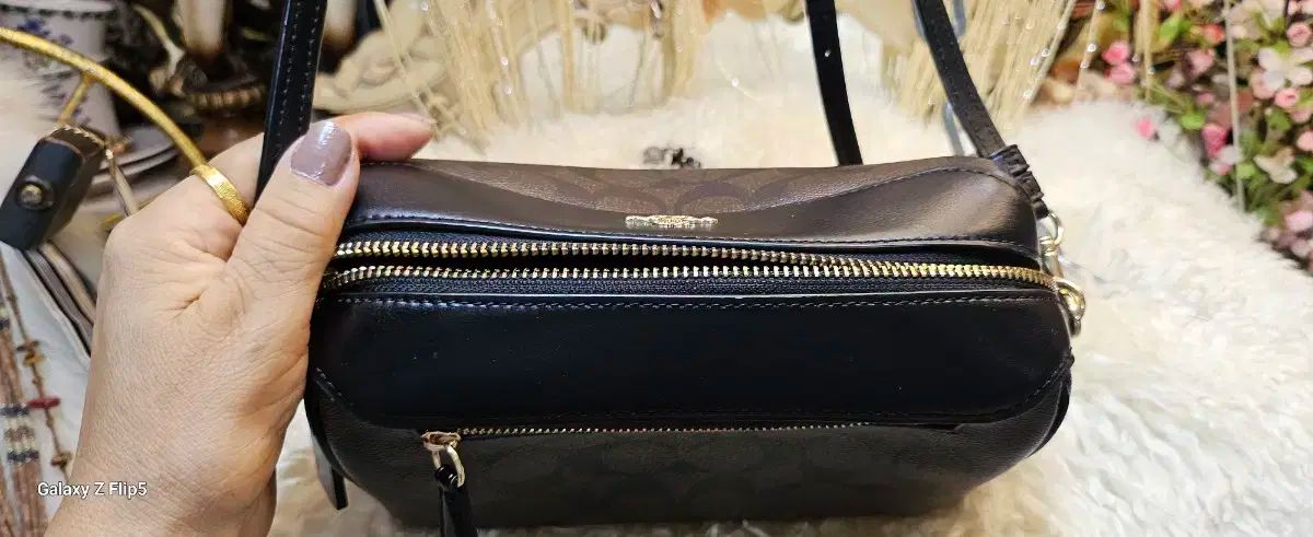 ブラック ショルダーバッグ