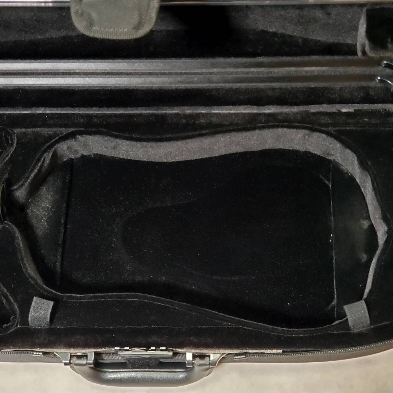 ショルダーストラップ付き