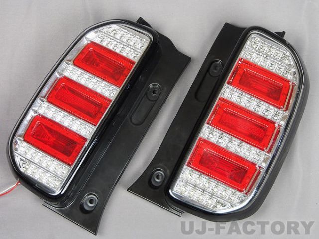 【即納！】 MBRO　フルLEDテールランプ/ブラックホールルック　マツダ　クロスオーバー　MS31S　(H26/01〜)　＜クローム＞ （STMR31HUS-3L-CC-02） シャーク SHARK COLIN サンダーテールランプ