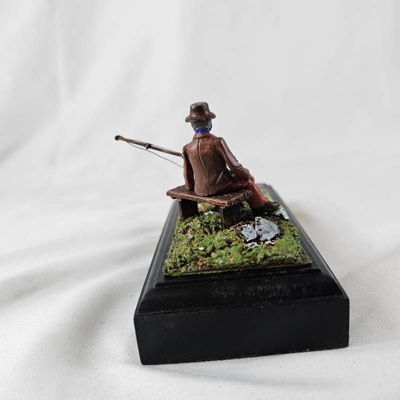 最大75％ ＯＦＦ。 1988年製 英国ヴィンテージ ファインアートミニチュア 釣りをする紳士 本当にお買い得です！